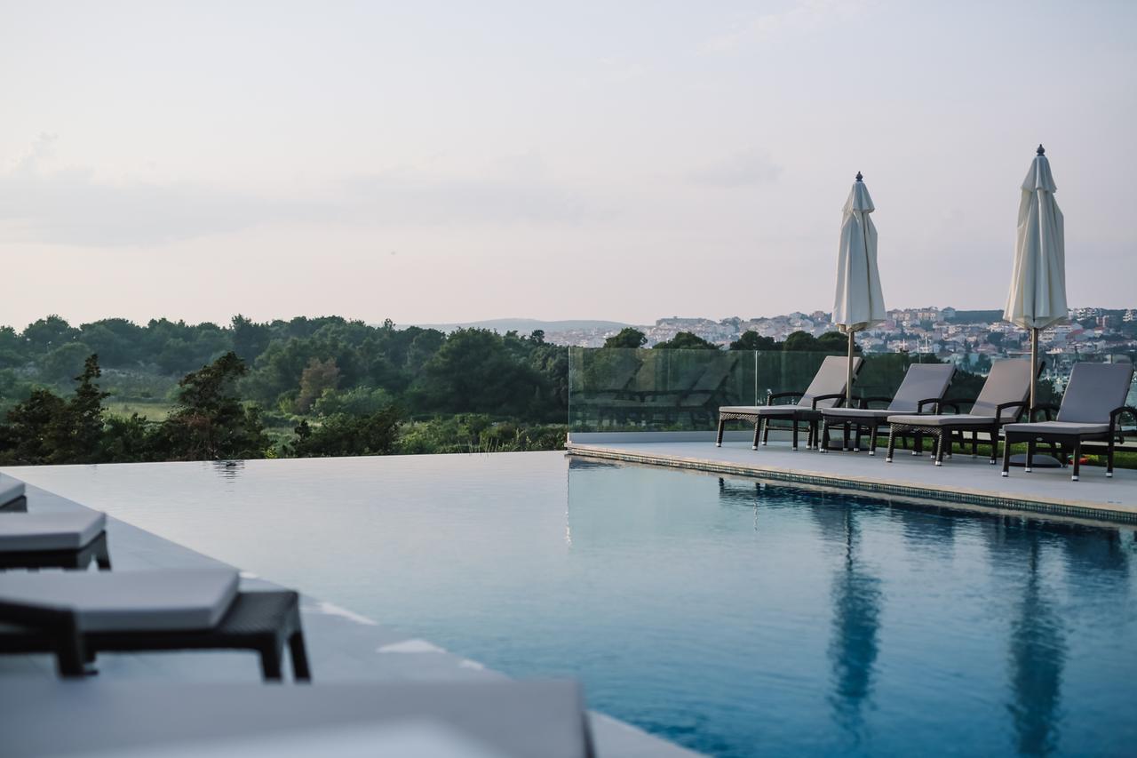 โรงแรมโจเอล โนวาลยา ภายนอก รูปภาพ